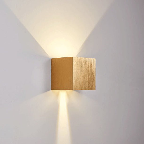 Modern Small Cube LED Mini Wall Sconce - Yiilighting